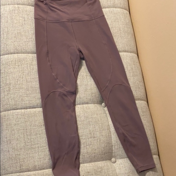 Athleta 7/8 Leggings - Picture 4 of 9